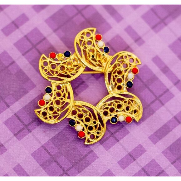 Vintage Banana Split Floral Brooch - V13 - Picture 1 of 2